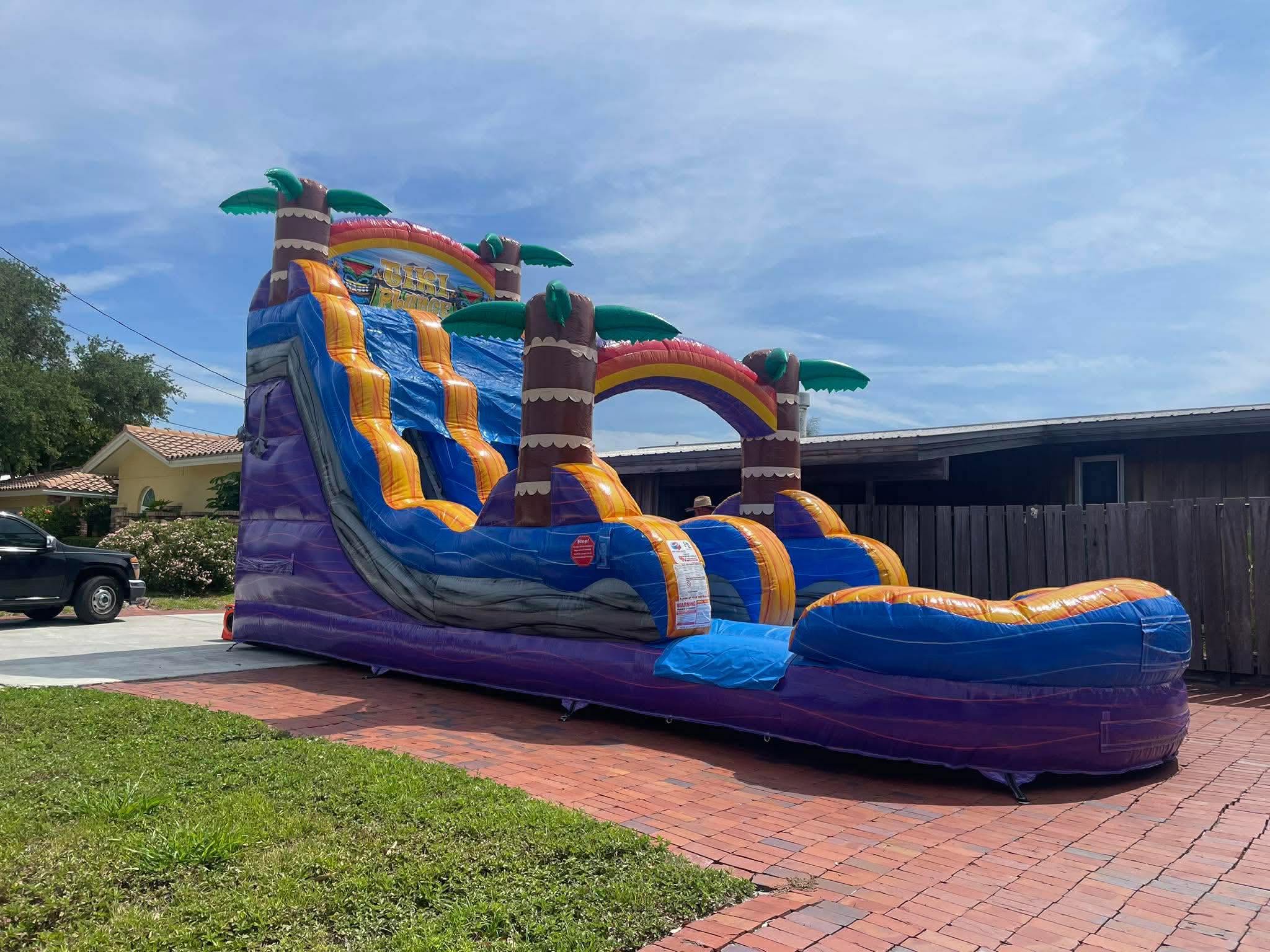 18ft Tiki Plunge, side view